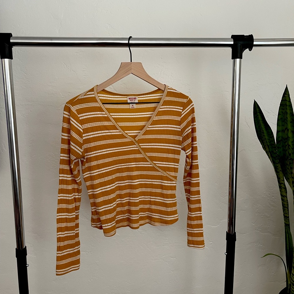 Target Mossimo XS white & yellow stripped long sleeve top